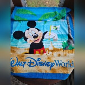Mickey Mouse Walt Disney World Resort Beach Pool Towel NWT